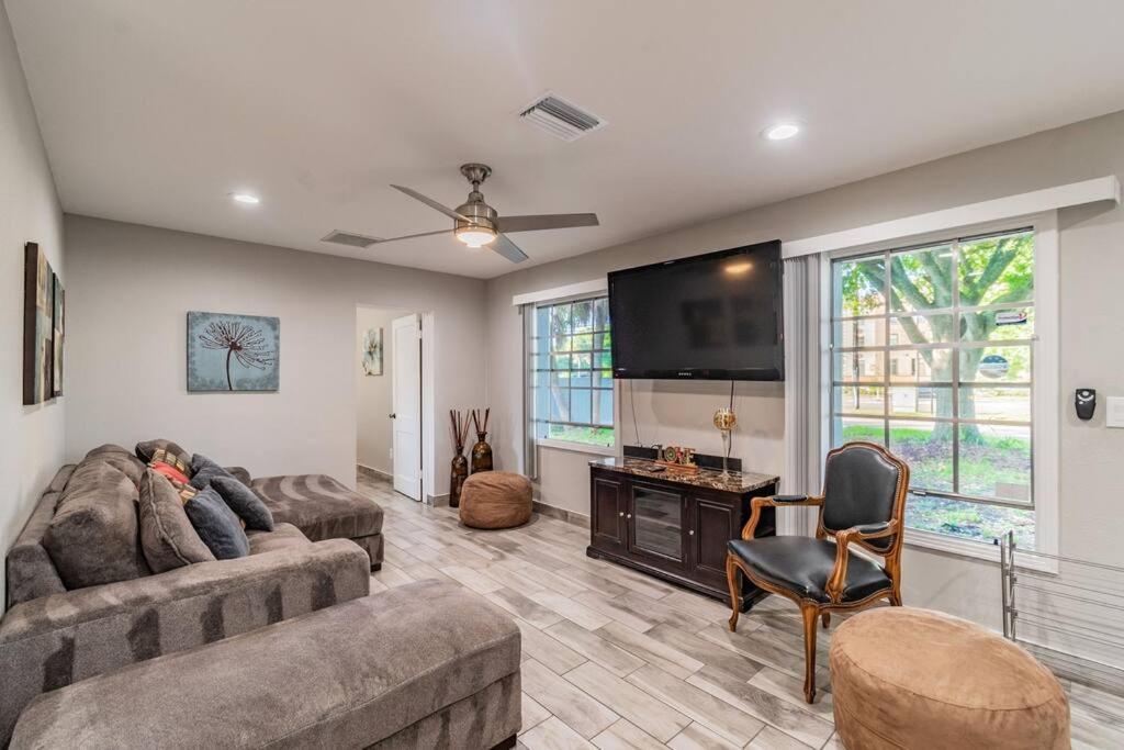 Вилла Town 'N' Country Cozy Corner, Your Florida Fun Hub Тампа Экстерьер фото